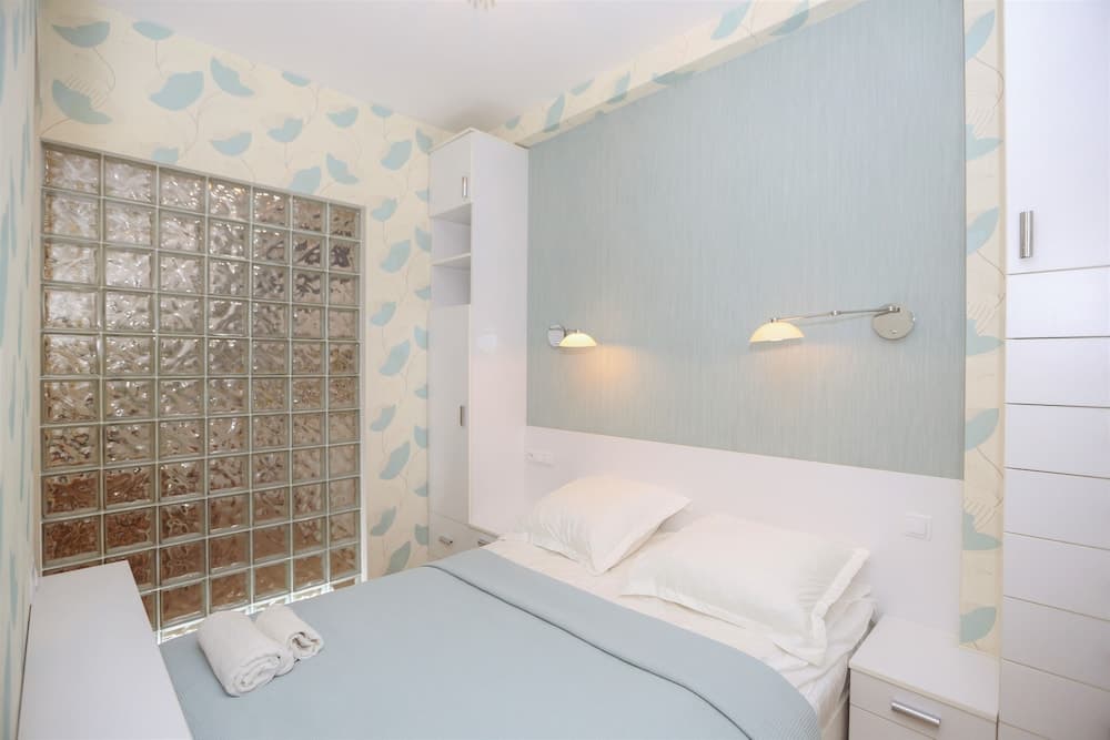 One Bedroom apartment for couple