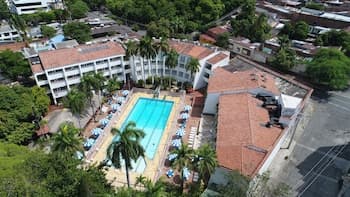 Hotel Bachue Girardot