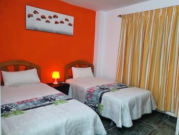 Low Cost Room Plaza de Hierro III