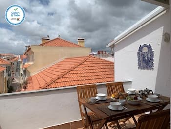 Charming old town apartment Cascais