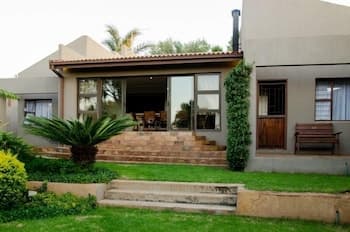 PhysEQFiT Guesthouse