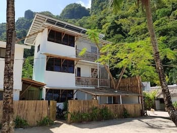 Bed Bunks and Beyond Hostel