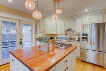 4BD Luxuryclose to Downtown3ba & Pet-friendly!!