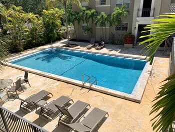 Cozy Coconut Grove Studio