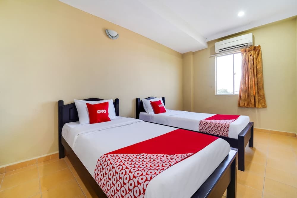 Oyo 44058 Motel Sre Bayam