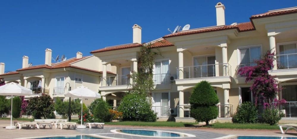 Villa SH15 by JoyLettings