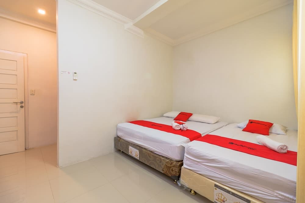 RedDoorz Syariah @ Panglima Nyak Makam Aceh