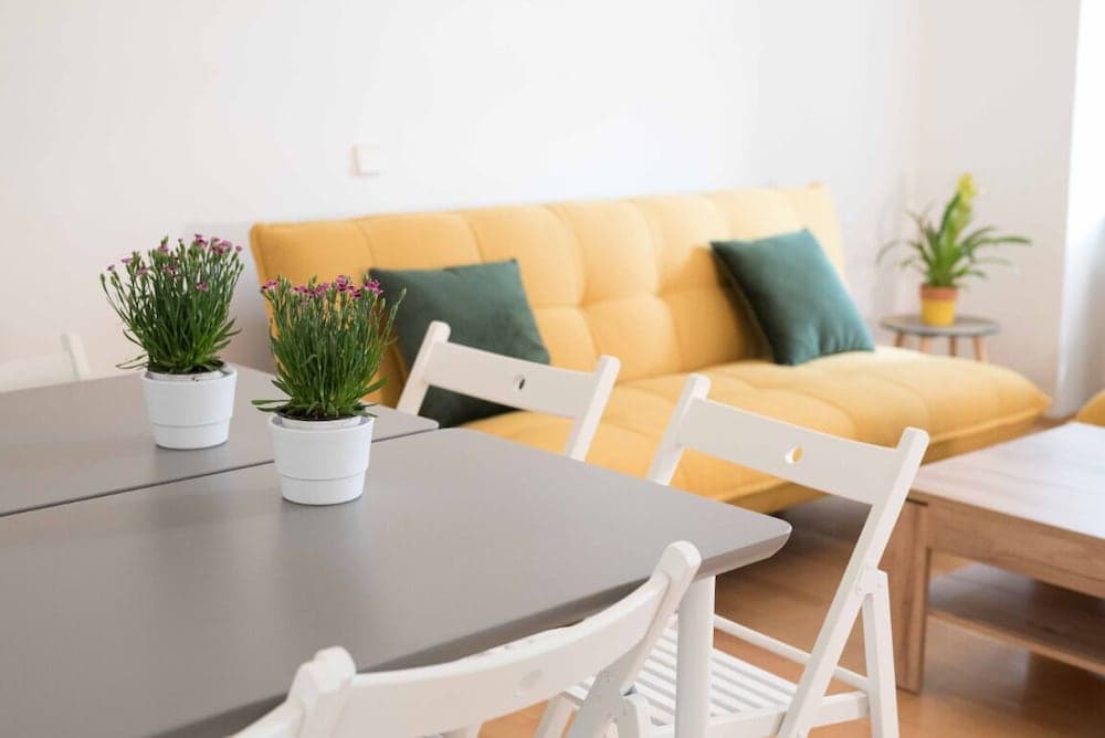 Blueberry Living City Apartment