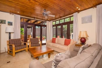 Jet Luxury at Langosta BeachResortVillas