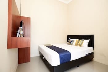 SPOT ON 2027 Putri Guest House Syariah