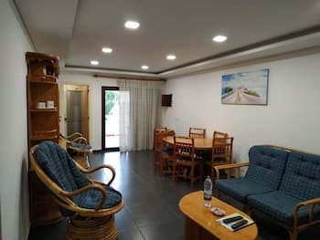 T3 Sra da Rocha by Casas & Papéis