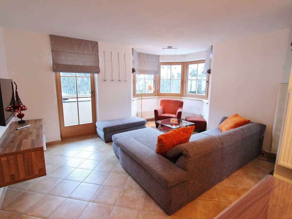 Lovely Chalet With Sauna, Ski Storage, Heating, Carport