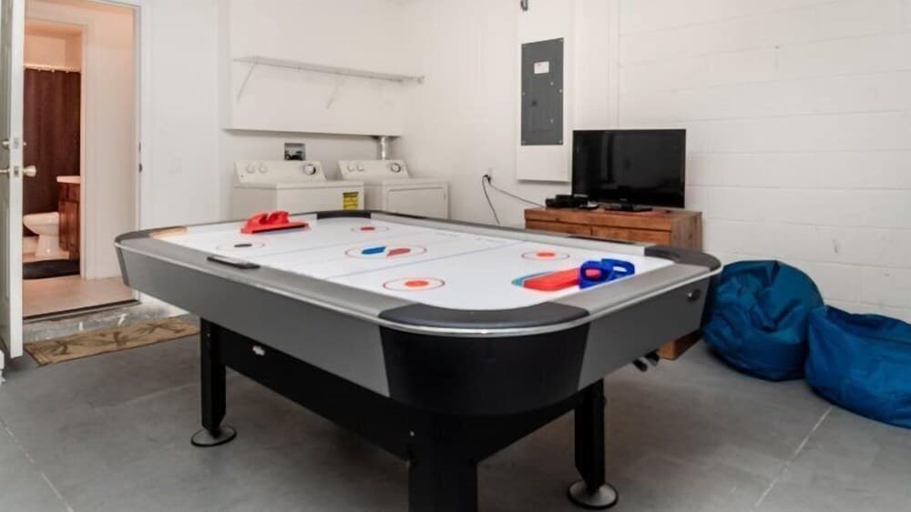 5 Bedroom 5 Bath Pool Home in Windsor Hills Resort