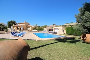 Luxury Villa Surrounded by Vineyards - 7bd Great for Big Groups W/private Pool
