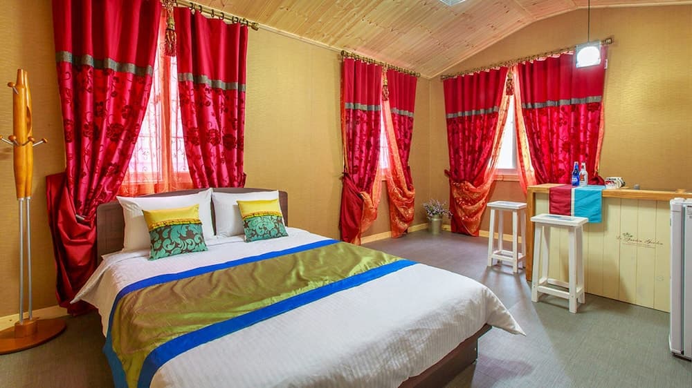 Lake and Pine Spa Pension