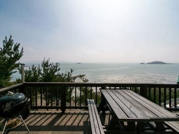 Badasol Fragrance Pension