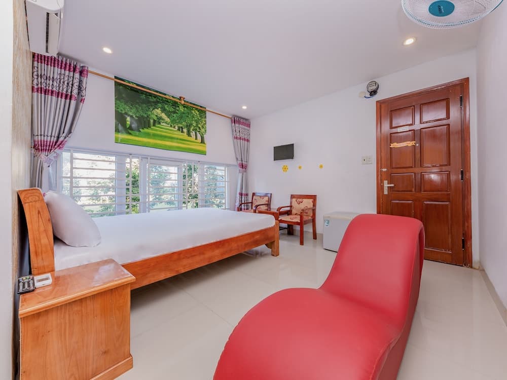 SPOT ON 793 Minh Hoang Hotel