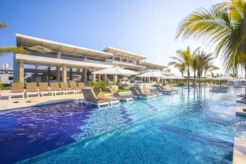 Oceana Resort & Conventions - All Inclusive