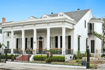 Ashton's Bed and Breakfast