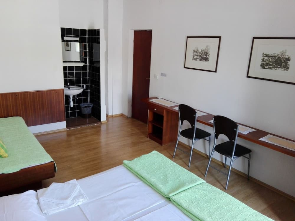 Apartments Dora Vrboska island Hvar