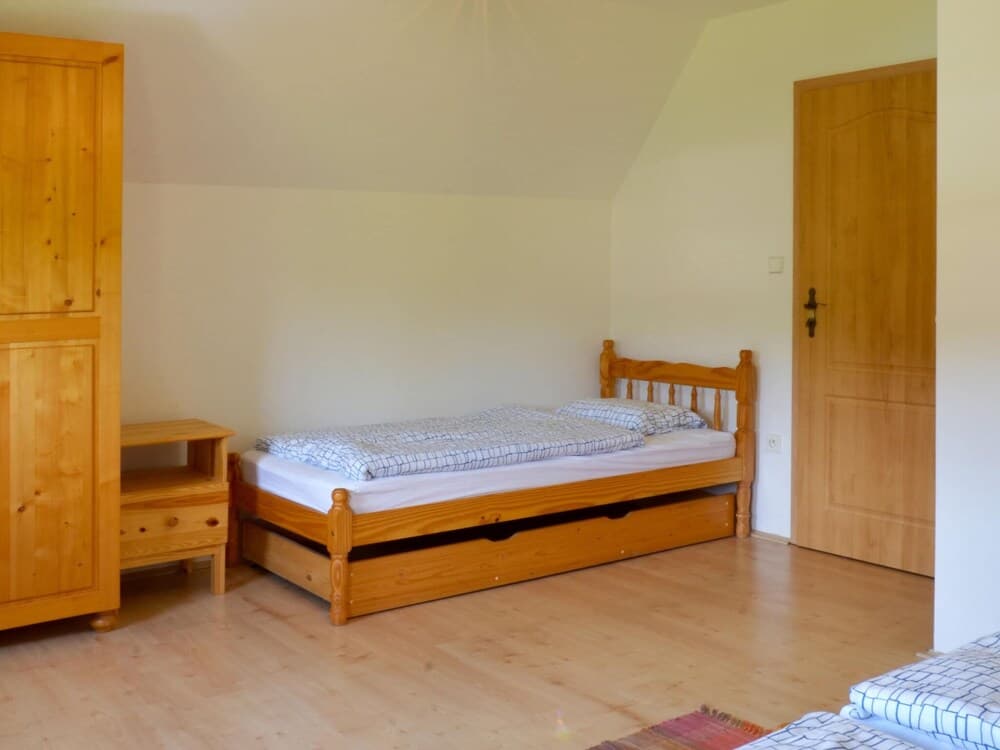 Stupna Holiday Home With Garden