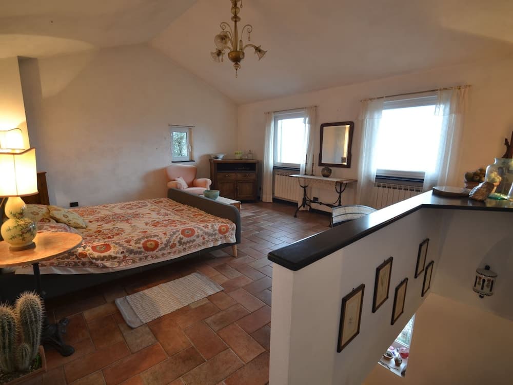 Peaceful Villa Stay in Rapallo