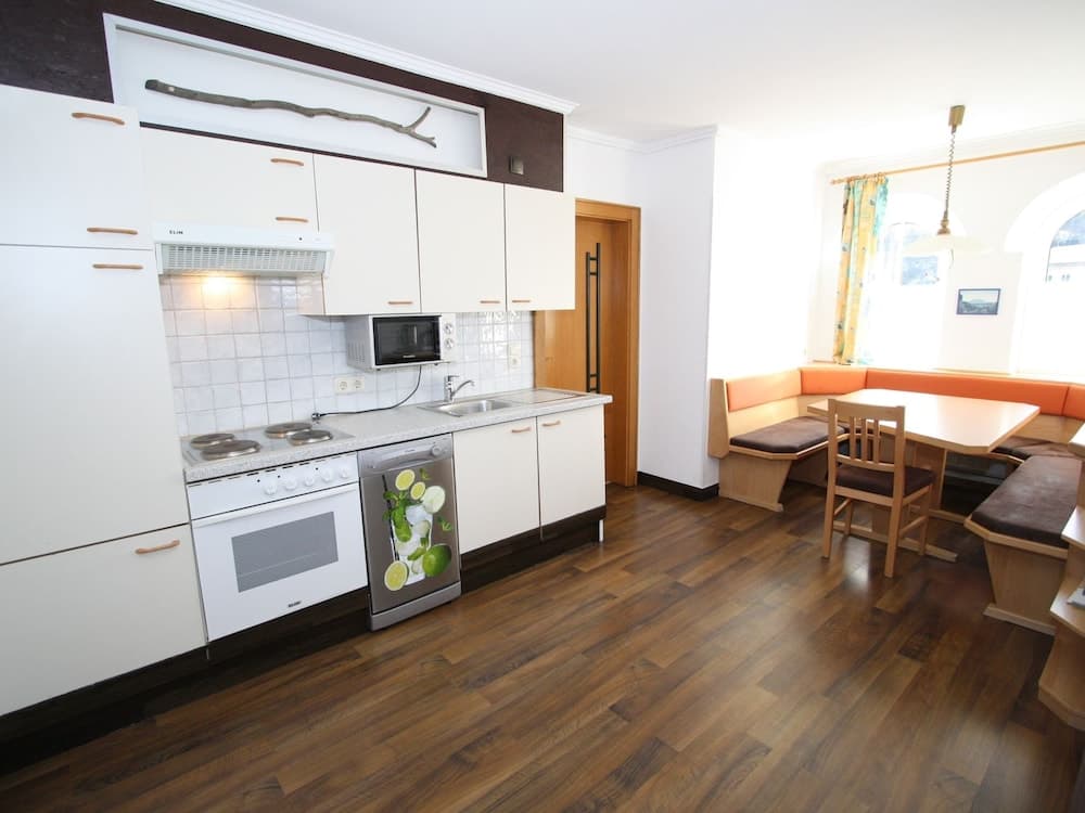 Idyllic Holiday Home in Goldegg Weng Near ski bus