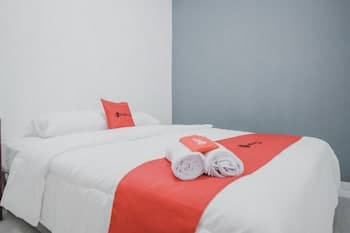 RedDoorz Syariah near Mall Boemi Kedaton Lampung