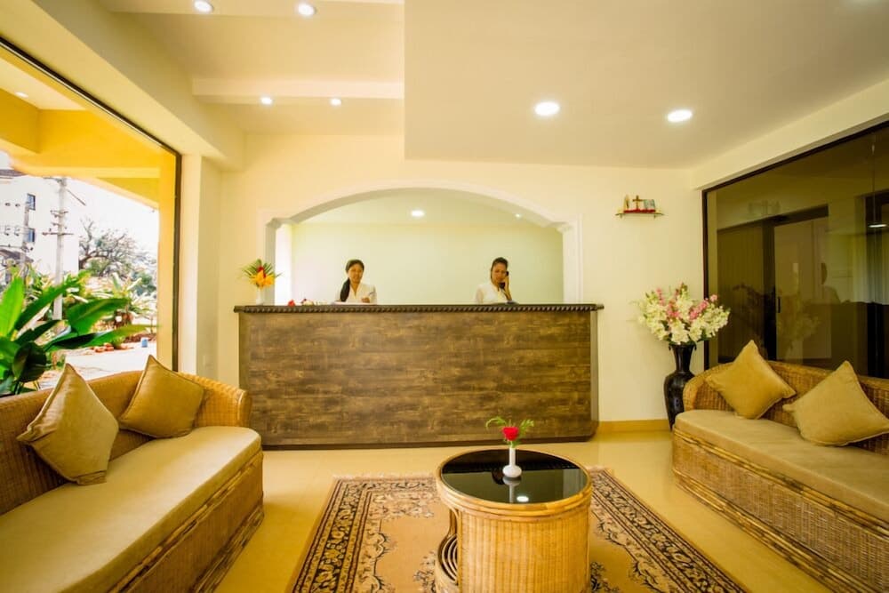 Rendezvous Beach Resort