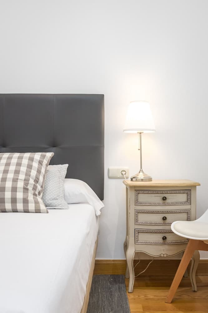 Always Easy | Urbieta