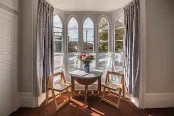 Elegant Georgian 1 Bed Apartment in Herne Bay