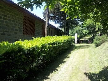 3 Rooms Flat in a Green Tuscany Valley