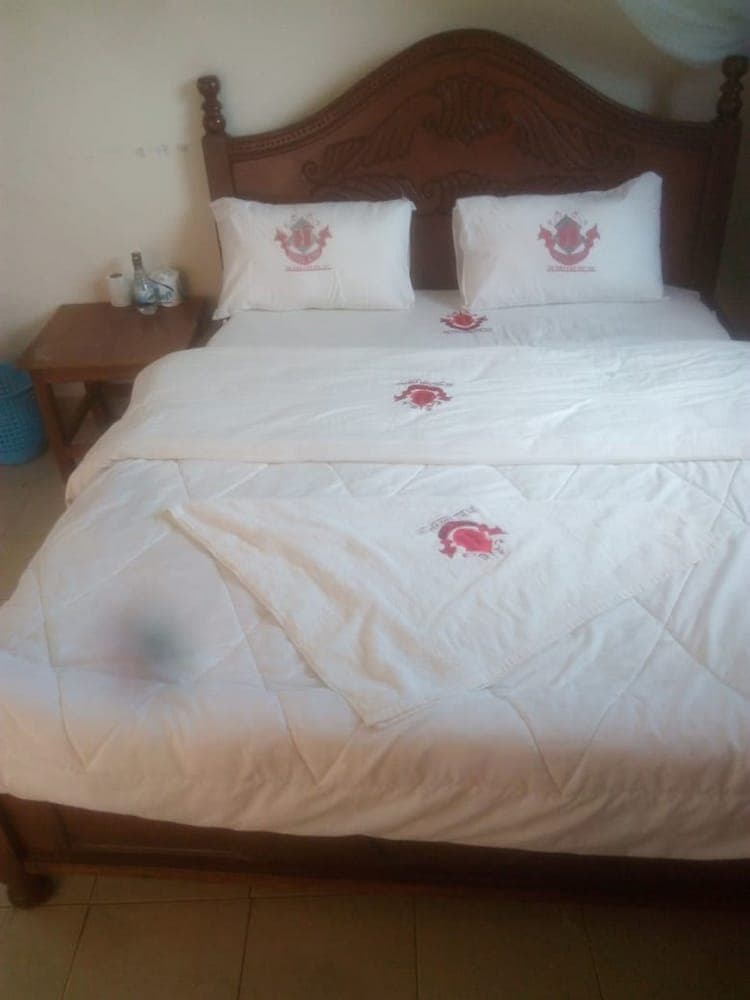 Club Icon Guest House