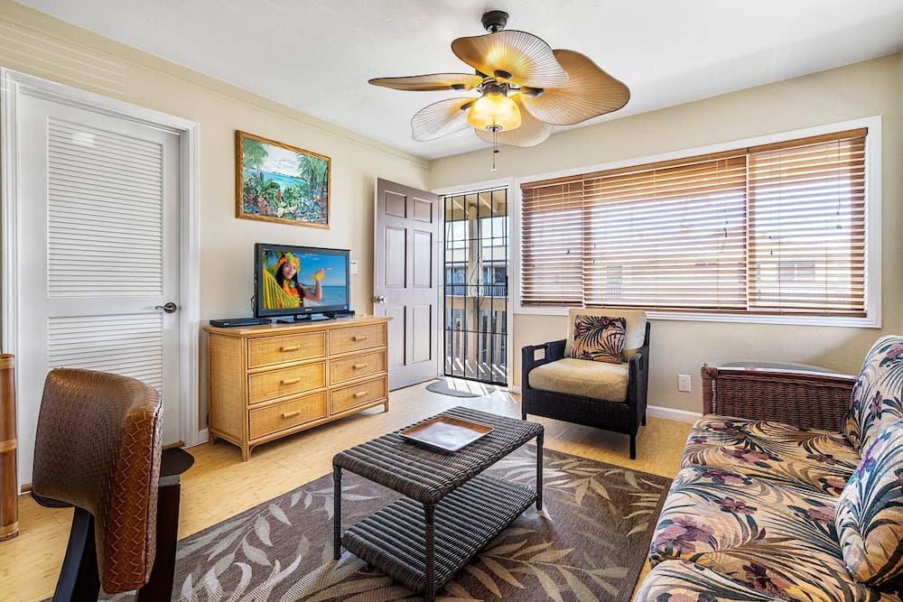 Kona Shores 221 Stvr #19-390879