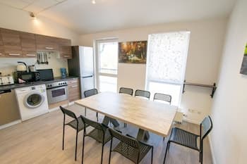 Airport 3 Room Apartment