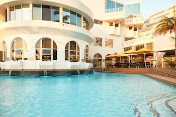 First Group La Montagne