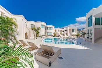 Flamingo Suites Boutique Hotel