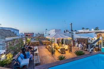 Oasis Backpackers' Palace Seville