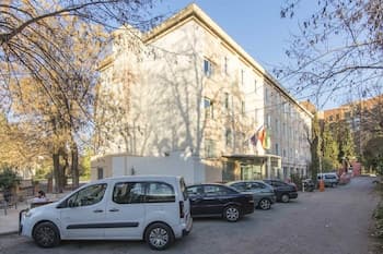 Albergue Inturjoven Granada - Hostel