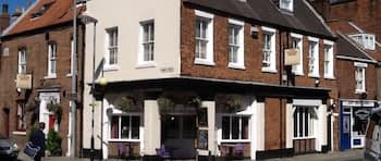 The Tudor Rose Hotel