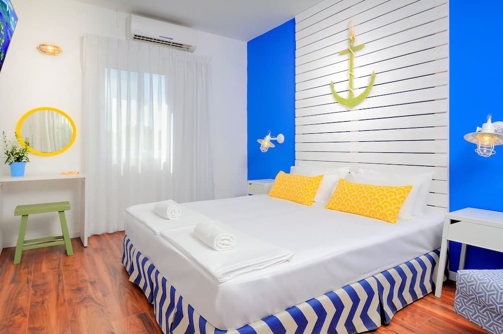 Gesher HaZiv TravelHotel