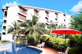 The Royal Tropical Beach at VIP Chain Resort