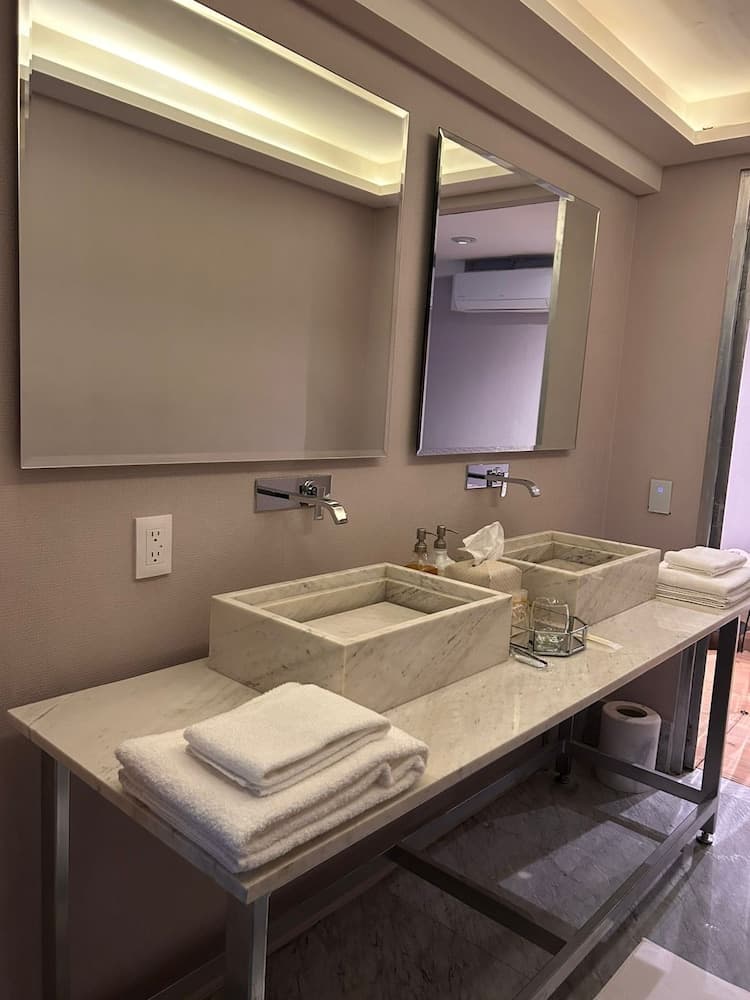 Residence L´ Heritage Tennyson by BlueBay