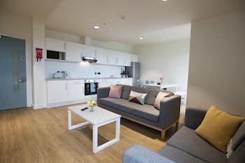 Goldcrest Village Deluxe University Campus Apartments