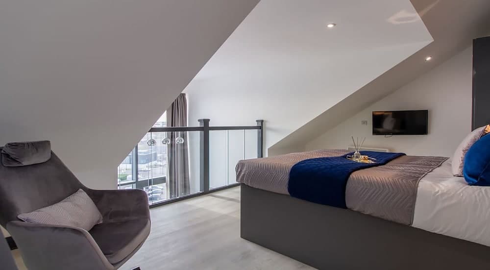 The Residence Coventry by Paymán Club