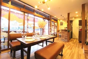 rakuna Inn 河~oshiage