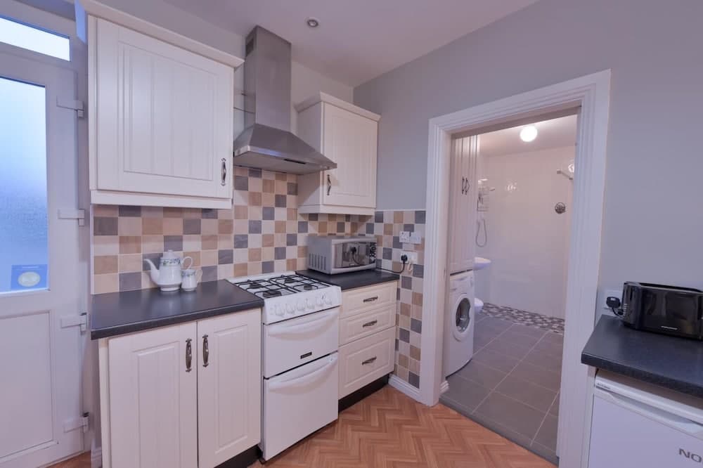 10mindrivecliffsofmoher-cozy2br-parking-wifi