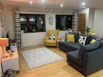 King Canute Apartment - Crown Lettings