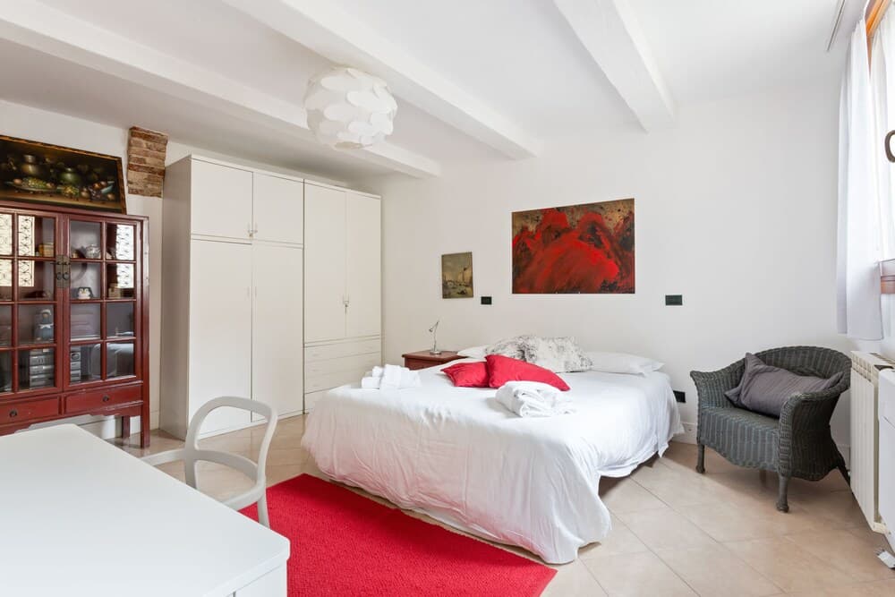 Riva Di Biasio Lovely Flat