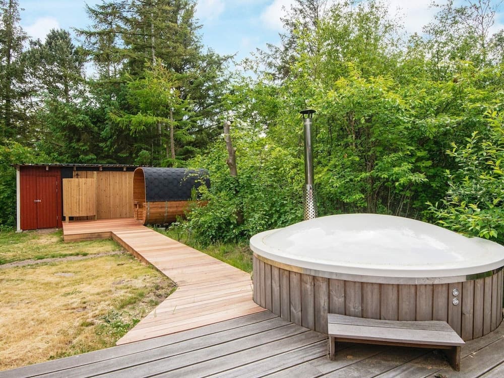 Vibrant Holiday Home in Tarm near Sea